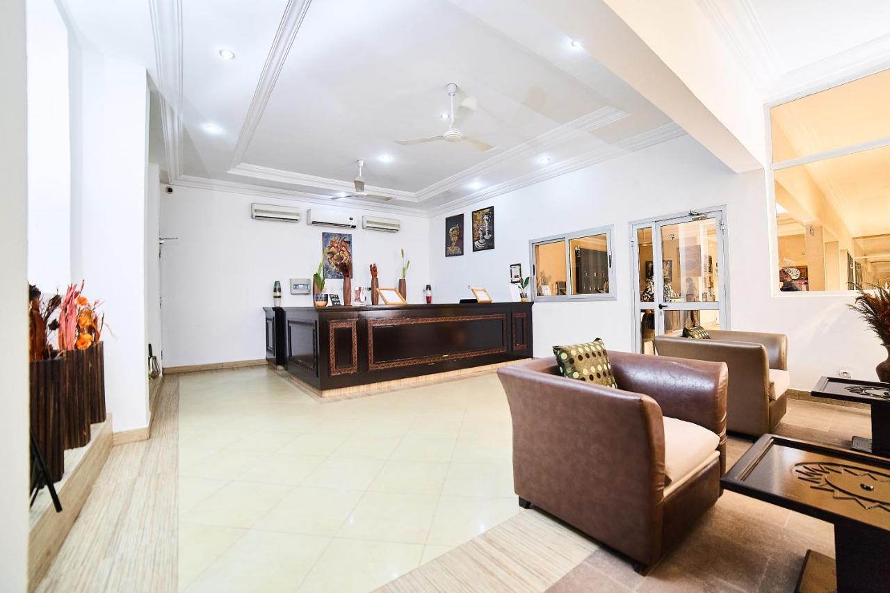 Dunia Hotel Bamako Centre ภายนอก รูปภาพ
