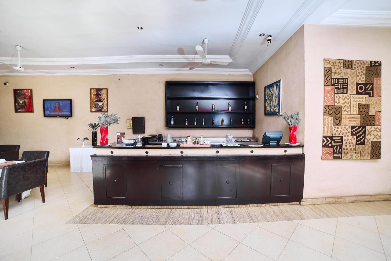 Dunia Hotel Bamako Centre ภายนอก รูปภาพ