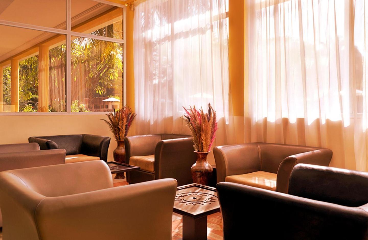 Dunia Hotel Bamako Centre ภายนอก รูปภาพ